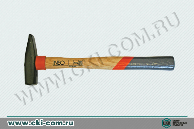 Молоток с квадратным бойком Neo