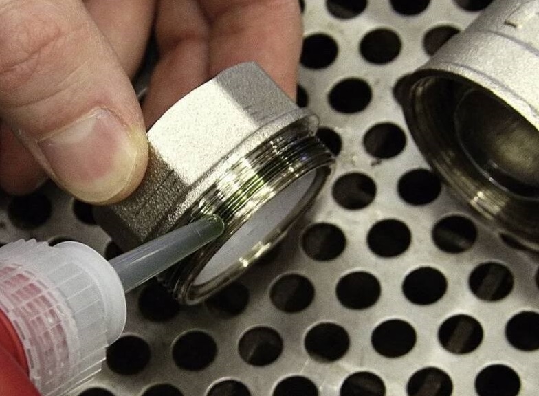 Современные решения для фиксации и герметизации 2 — копия (1).jpg